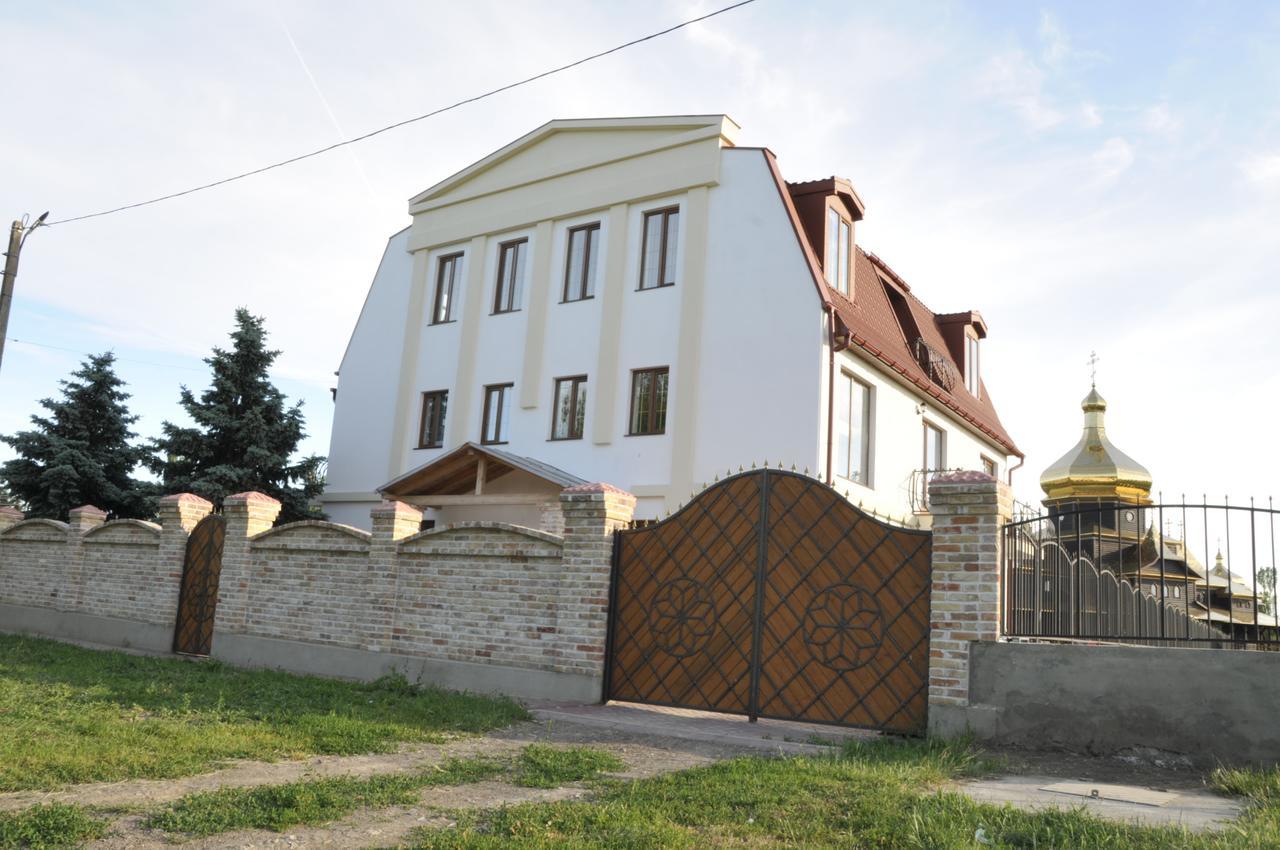 Dom Fedorovyh Hotel Szerhijivka Kültér fotó