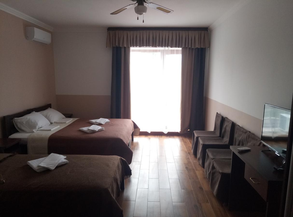 Dom Fedorovyh Hotel Szerhijivka Kültér fotó